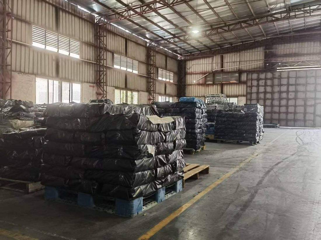 Finished goods warehouse (pallet area)